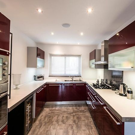 Penthouse Retreat Apartment Cospicua Bagian luar foto
