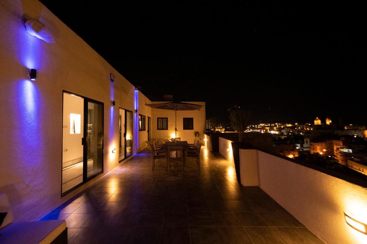 Penthouse Retreat Apartment Cospicua Bagian luar foto